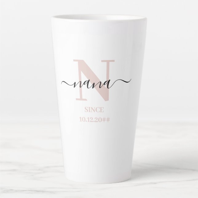 Nana Elegant Script Monogram Blush Pink Milchtasse (Vorderseite)