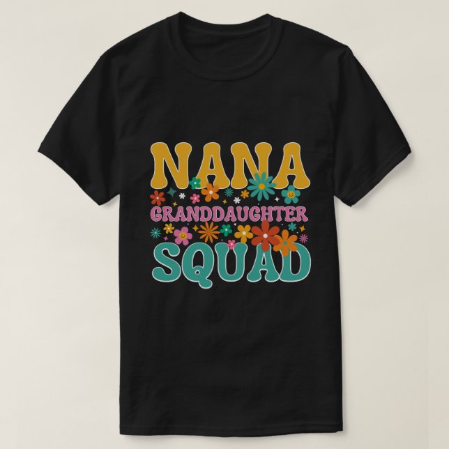 Nana Grandtochter Groovy nana für Oma T-Shirt (Design vorne)