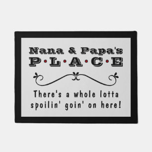 Nana & Papas Platz - Eine Menge Verwöhnen Fußmatte