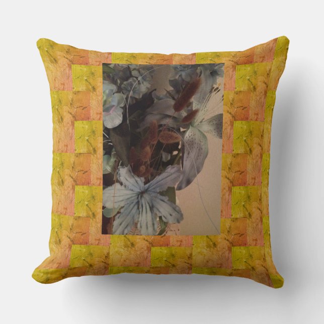 Nana's Hearts Gerahmte Blume Kissen (Vorderseite)