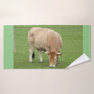 Nantaise Kuh im Feld Badehandtuch