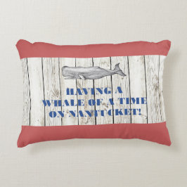 Nantucket Wal einer Zeit auf rotem Kissen