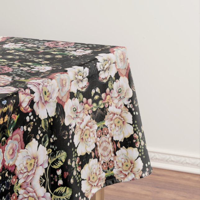 Nappe bohème chic rose pâle fleurs sombres floral (In Situ)