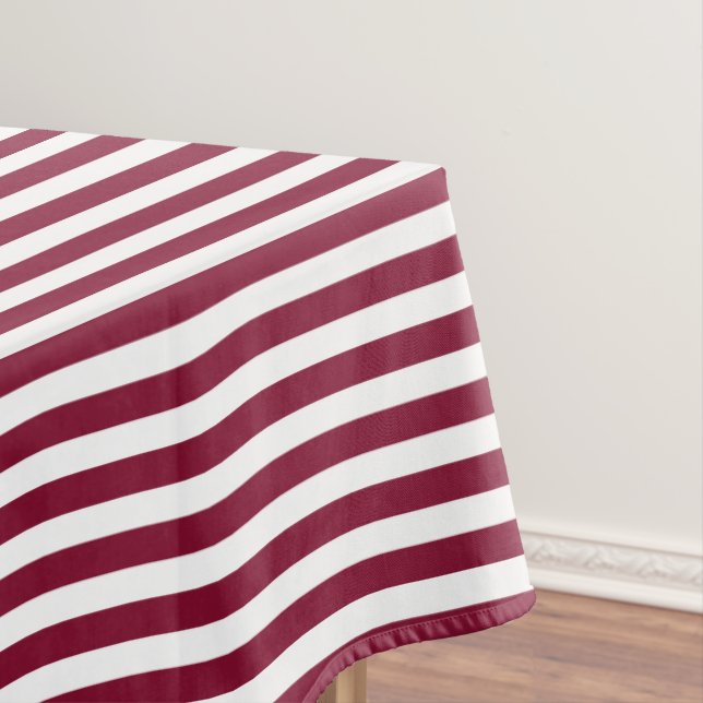 Nappe Burgundy et blanc rayures de bonbons (In Situ)
