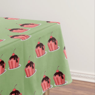 Nappe Coupes de glace rose sur le vert