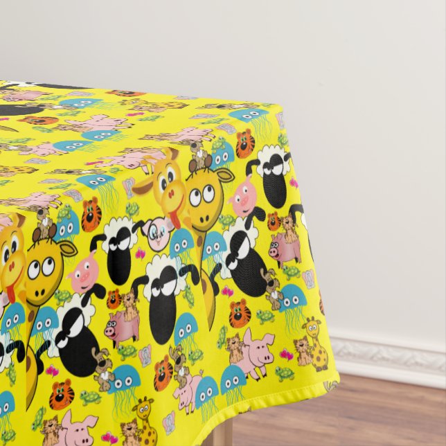 Nappe Giraffe Jaune Eléphant Chien de Cochon (In Situ)