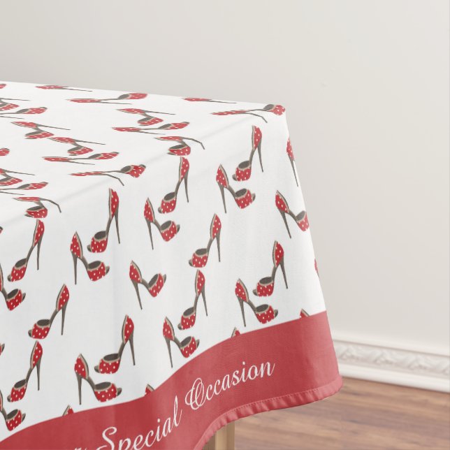Nappe Motif à talon élevé de Polka rouge rétro (In Situ)