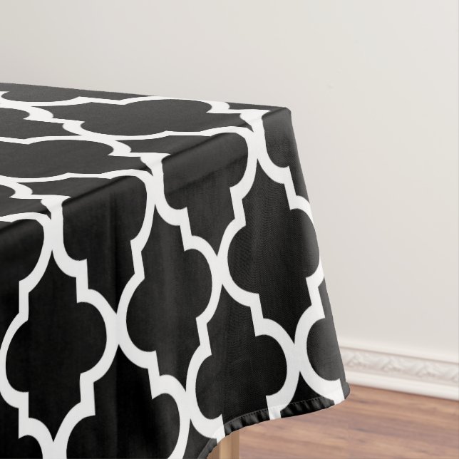Nappe Motif noir et blanc de tuiles de Quatrefoil (In Situ)