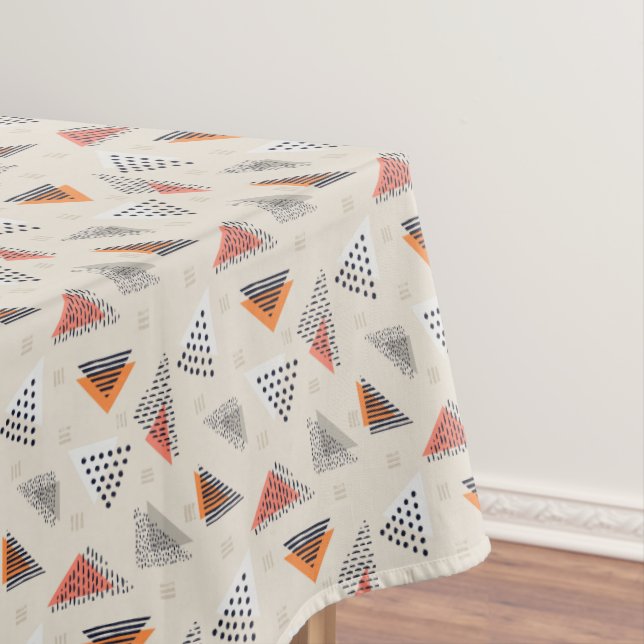 Nappe Motif tiré par la main de triangle géométrique (In Situ)