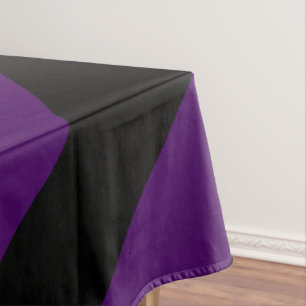 Nappe Noir hanté et violet rayé