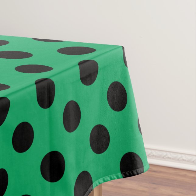 Nappe Points noirs sur fond vert frais (In Situ)