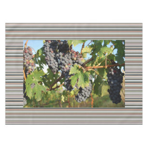 Nappe Raisins de vigne sur vigne