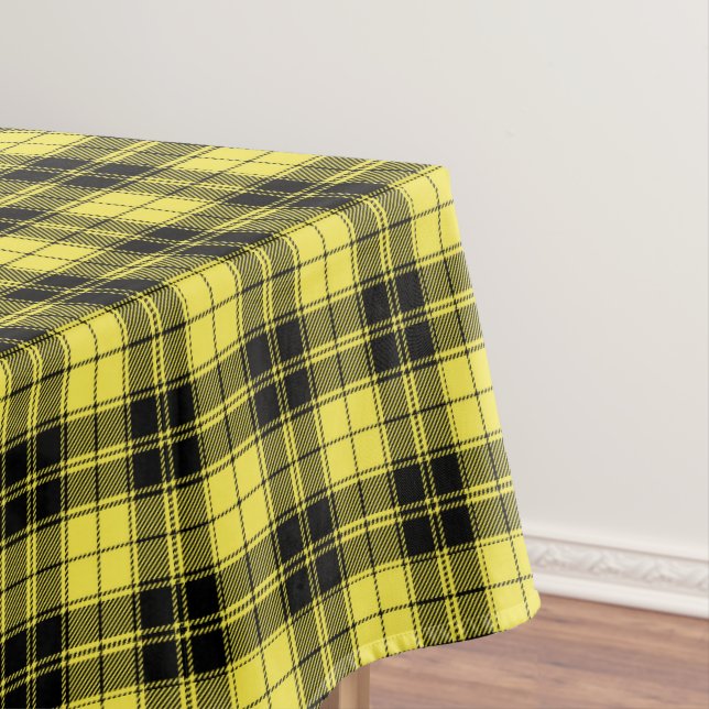 Nappe Tartan Jaune Noir Plaid Motif Rustique (In Situ)