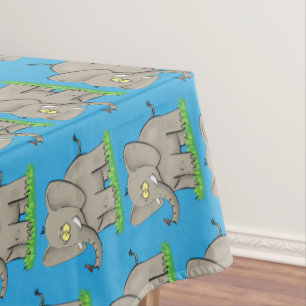 Nappe Un joli éléphant drôle avec un oiseau sur le tronc