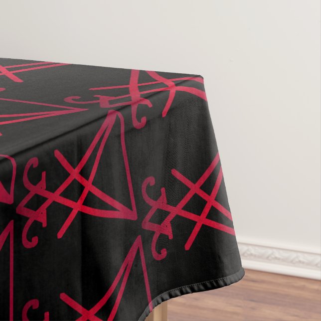 Nappe Veille rouge de l'autel occulte Satanique de Lucif (In Situ)