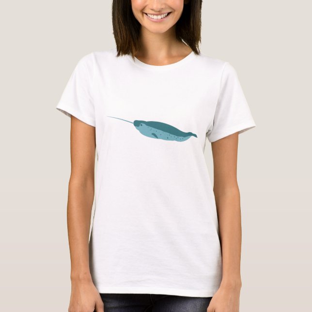 Narwhal im blauen Ozean T-Shirt (Vorderseite)