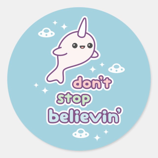 Narwhal mit UFOs Runder Aufkleber (Vorderseite)