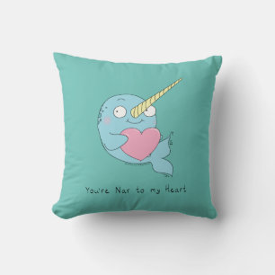 Narwhal mit Valentinstag Herzklopfen Kissen