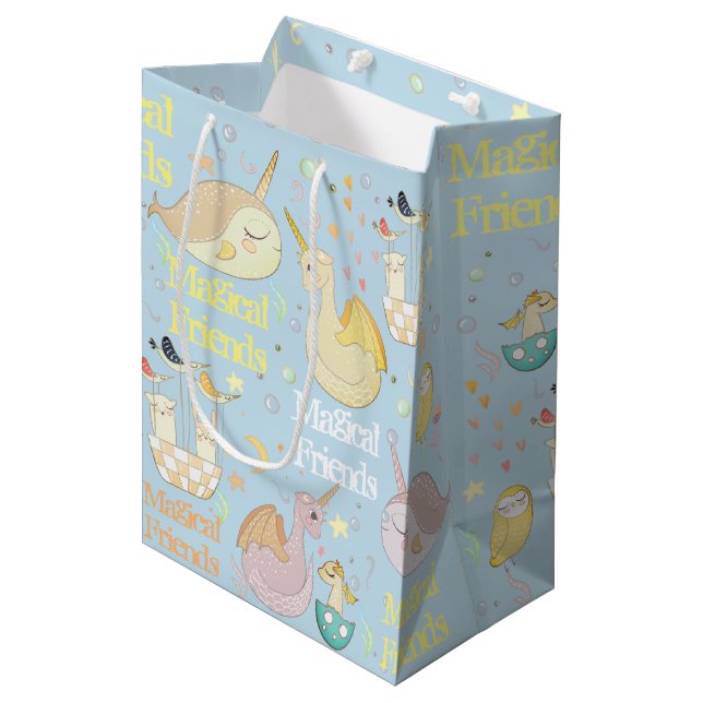 Narwhal und Drache-Freund-Baby-Blau-Gewohnheit Mittlere Geschenktüte (Vorderseite Schrägansicht)