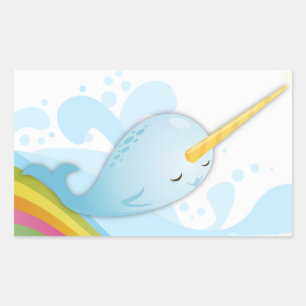Narwhals Swim auf Rainbows Rechteckiger Aufkleber