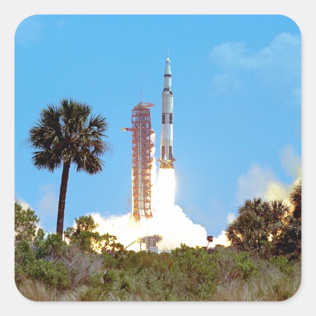 NASA Apollo 16 Saturn V Raketenstart Quadratischer Aufkleber (Vorderseite)