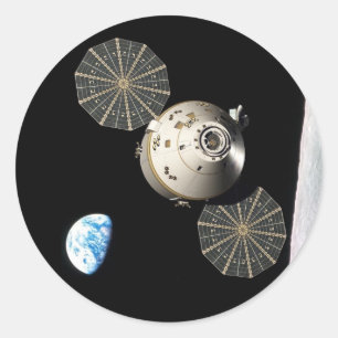 NASA Orion im Orbit von Lunar Runder Aufkleber