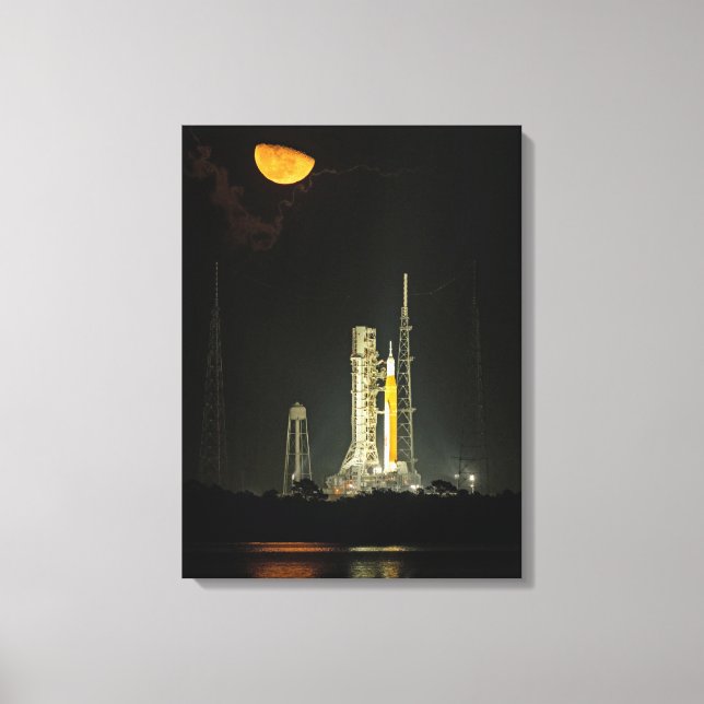 NASA-Weltraumbahnsystem-Rakete Artemis I Moonrise Leinwanddruck (Vorderseite)