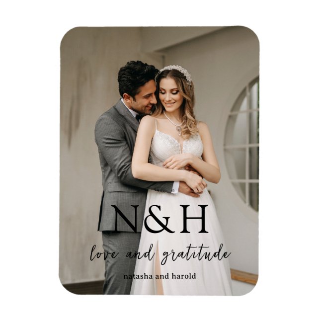 Natasha Foto Monogram Modern Wedding Magnet (Vertikal)