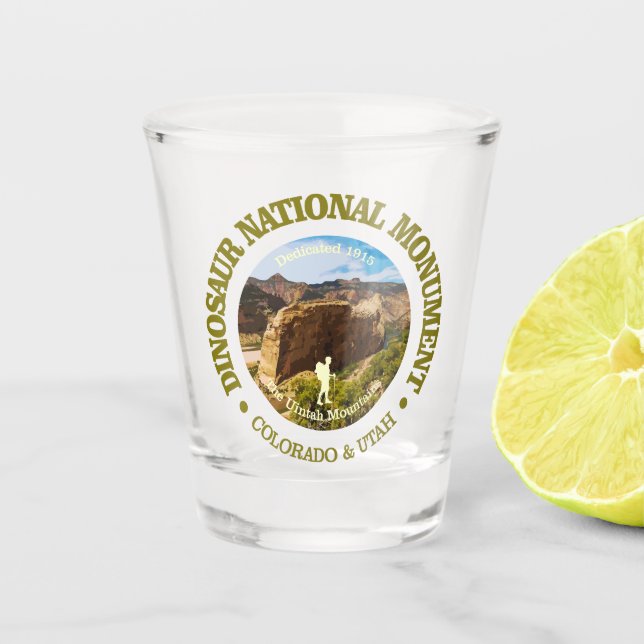 Nationaldenkmal Dinosaurier (NM) Schnapsglas (Vorderseite)