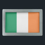 Nationale Flagge Irlands, irischer Standard, Banne Rechteckige Gürtelschnalle<br><div class="desc">Die Tricolor: Ein Symbol der Hoffnung und Einheit - Die irische Tricolor, ein lebendiger Wandteppich aus Grün, Weiß und Orange, ist zum Synonym für die Smaragdfarbene Insel geworden. Diese einfache, aber mächtige Fahne trägt in ihren Falten eine reiche Geschichte und eine profunde Symbolik. Die Tricolor wurde erstmals 1848 von Thomas...</div>
