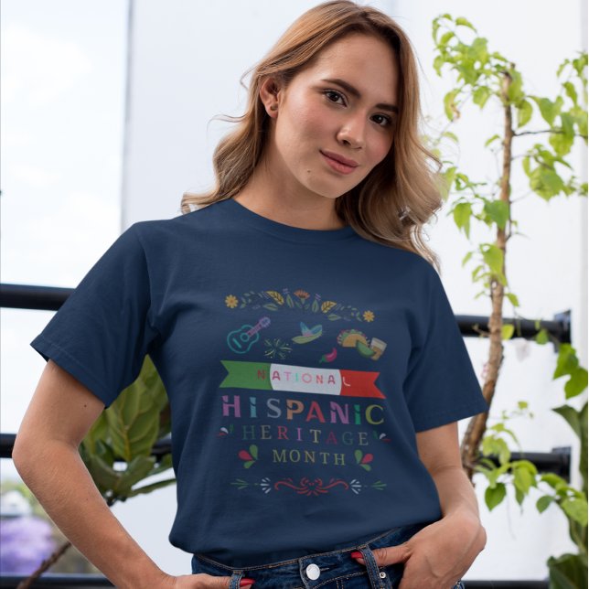 NATIONALES HISPANISCHES ERBE MONATLICHE GESTALTUNG T-Shirt (Von Creator hochgeladen)