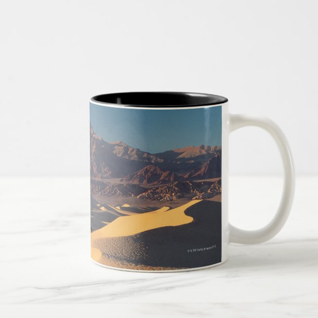 Nationales Monument Death Valley, Kalifornien Zweifarbige Tasse (Rechts)