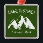 Nationalpark Lake District Ornament Aus Metall<br><div class="desc">Der Lake District National Park liegt in Cumbria im Nordwesten Englands und ist ein beliebtes Urlaubsziel für seine gletscherischen Bandseen, zerklüfteten Bergen und historischen literarischen Vereinigungen.</div>