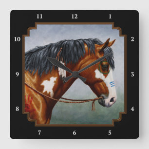 Native American Bay Pinto Horse Quadratische Wanduhr