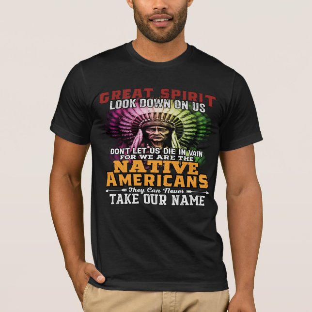 NATIVE AMERIKANISCHE Großgeist schauen auf uns T-Shirt (Vorderseite)