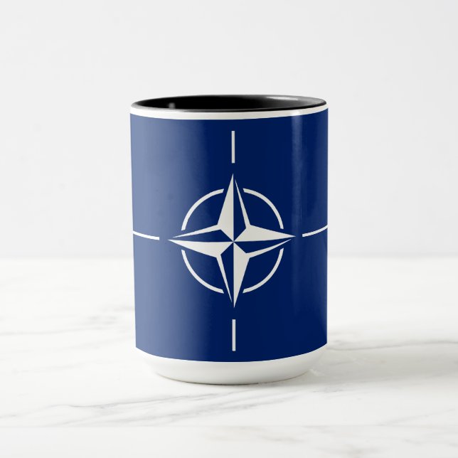 NATO-Flagge Tasse (Zentrum)