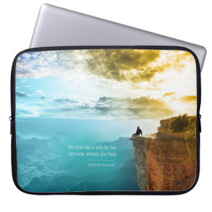 Natur-Abenteuer-Natur Zitat-Friedrich Nietzsche Laptopschutzhülle