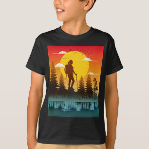 Natur Frauen Wandern Sonnenuntergang T-Shirt
