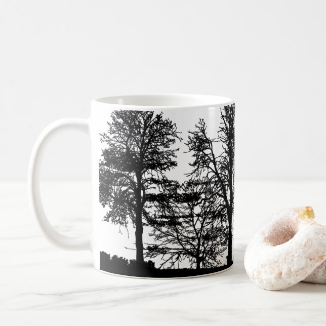Nature's Serenity Coffee Mug – Tree & Forest Art (Avec donut)
