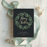 Natürlich Freude | Weihnachten im Wasserfarbenfros Folien Feiertagskarte<br><div class="desc">Versenden Sie Ihre Urlaubstage mit unseren eleganten Karten an Freunde und Familie im schicken Stil. Ein anmutiger Kranz von weich grün gestrichenen Aquarellmalereien umrahmt den Gruß "fröhliche Weihnachten" in Goldfolie handgezeichnet Typografie,  mit Ihren individuellen Botschaften,  Namen und das Jahr darunter. Ein schlichtes und elegantes Non-Foto-Design in festlichen,  natürlichen Farben.</div>