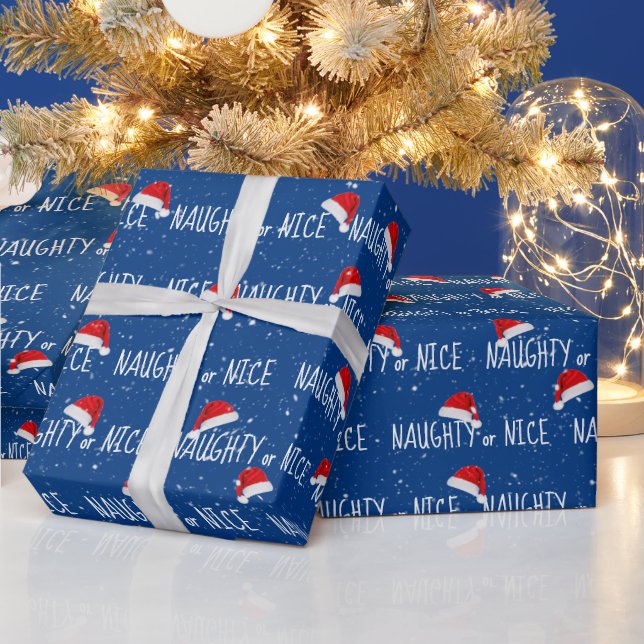 NAUGHTY- oder NICE-Text mit Weihnachtsmannmützen Geschenkpapier (Feiertage)