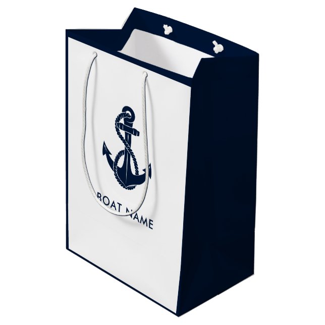 Nautic Anchor Boat Name Navy Blue Modern Mittlere Geschenktüte (Rückseite Schrägansicht)