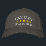 Nautic Captain Boat Name Gold Stars erschüttert Bestickte Baseballkappe<br><div class="desc">Segeln Sie stilvoll mit einem personalisierten bestickten Hut mit Ihrem Captain Rank oder einem anderen gewünschten Titel zusammen mit Ihrem Namen oder Boat Name in Silber und fünf goldenen Sternen. Verschiedene Kappe- und Gewindelfarben zur Auswahl. Ein tolles Geschenk für Väter,  Geburtstage oder jede Gelegenheit.</div>