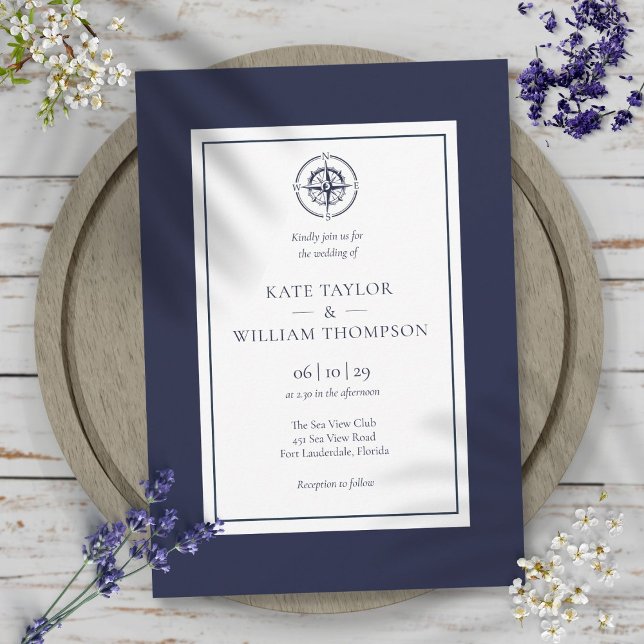 Nautic Compass Navy Blue and White Wedding Einladung (Nautical Compass Navy Blue And White Wedding Invitation)