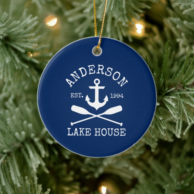 Nautic Lake House Anchor Oars Familienname Blau Keramik Ornament (Baum)