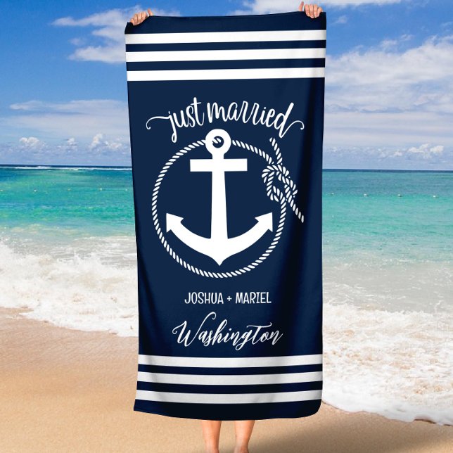 Nautic Navy Blue Anchor and Rope Just Married Strandtuch (Von Creator hochgeladen)