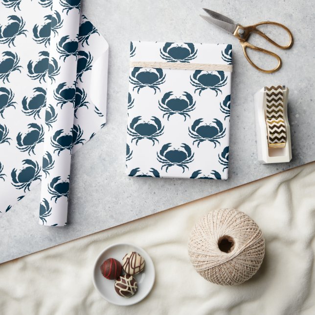 Nautic Navy Blue Crab Muster Geschenkpapier (Kunsthandwerk)