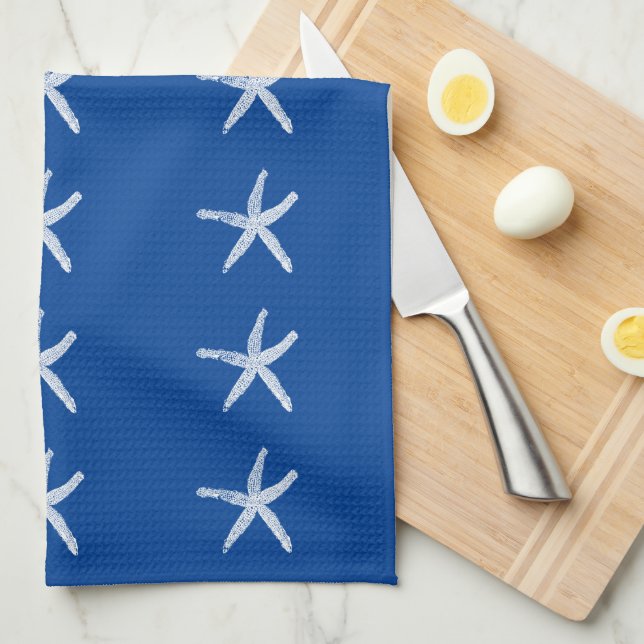 Nautical Beach White Starfish Patterns Deep Blue Geschirrtuch (Viertel Falte)