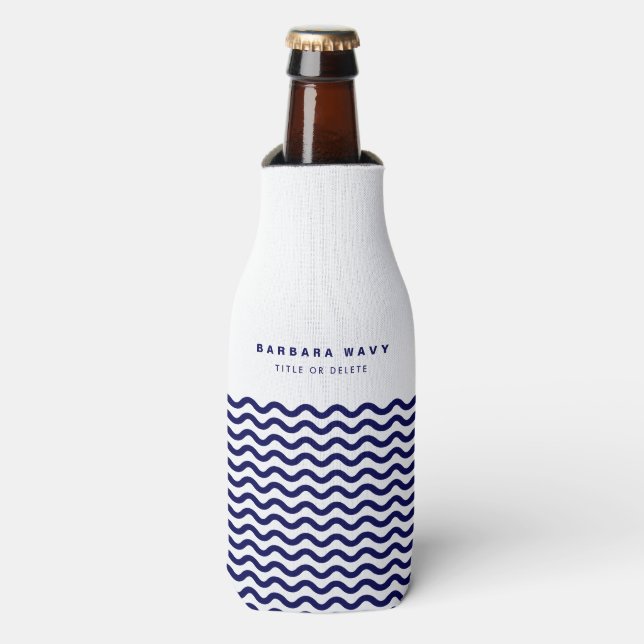 Nautical Wave Navy Blue Trendy Simple Stylish auf  Flaschenkühler (Flaschenvorderseite)