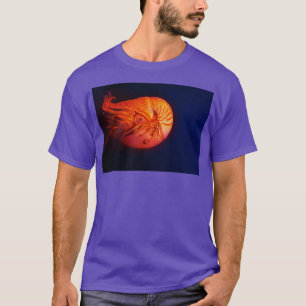Nautilus im Aquarium T-Shirt